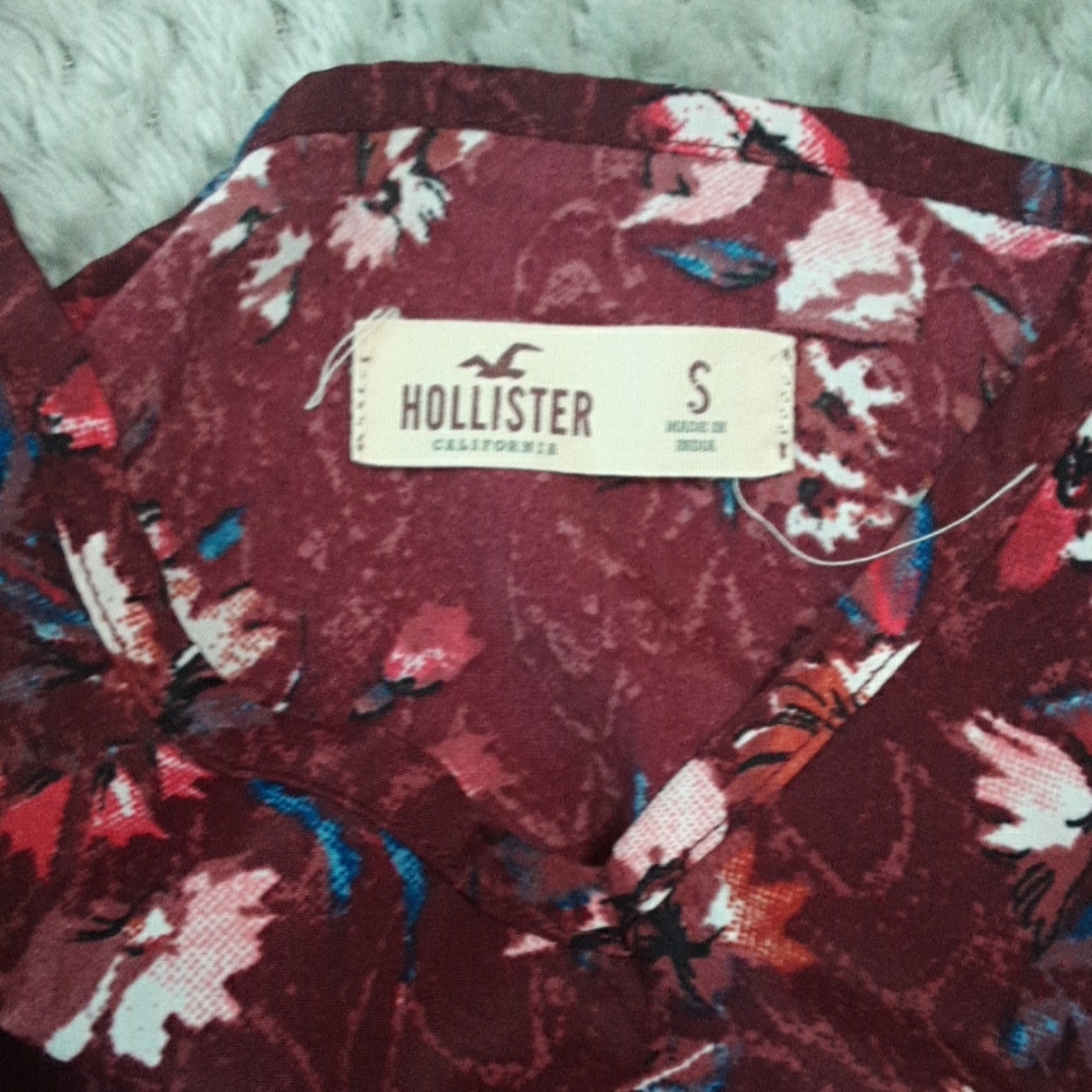 Hollister flowy tanktop - Picture 2 of 2